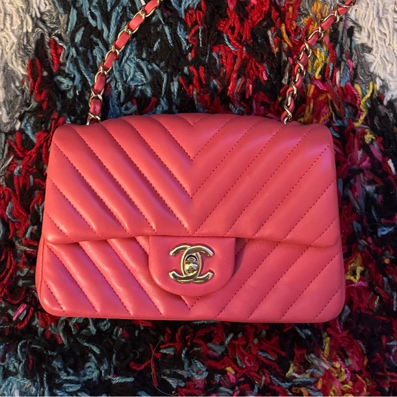 Chanel Classic Chevron Mini Flap - Picture 3 of 7